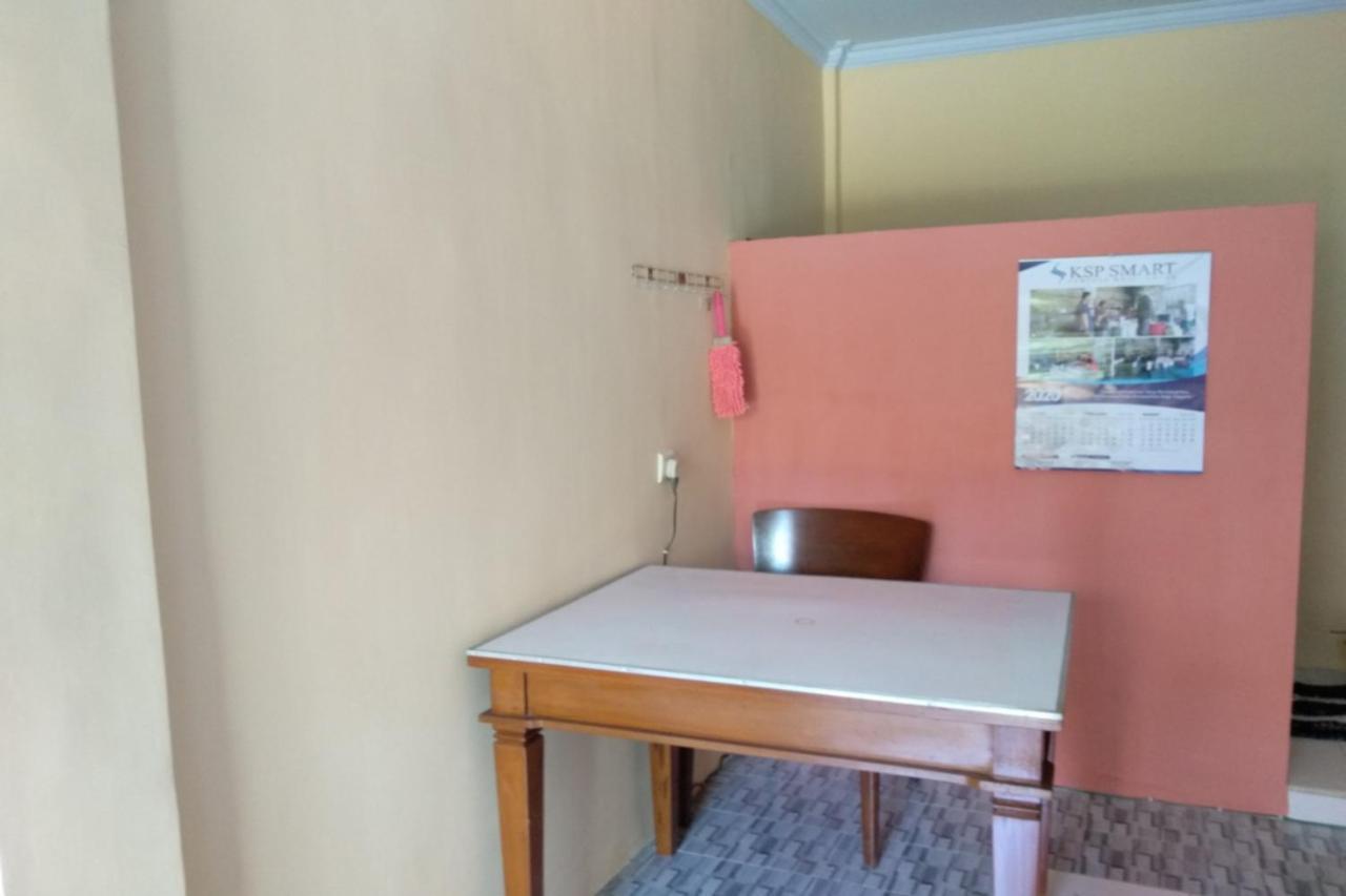 Kelapa Gading Homestay Syariah Redpartner Banyuwangi  Ngoại thất bức ảnh