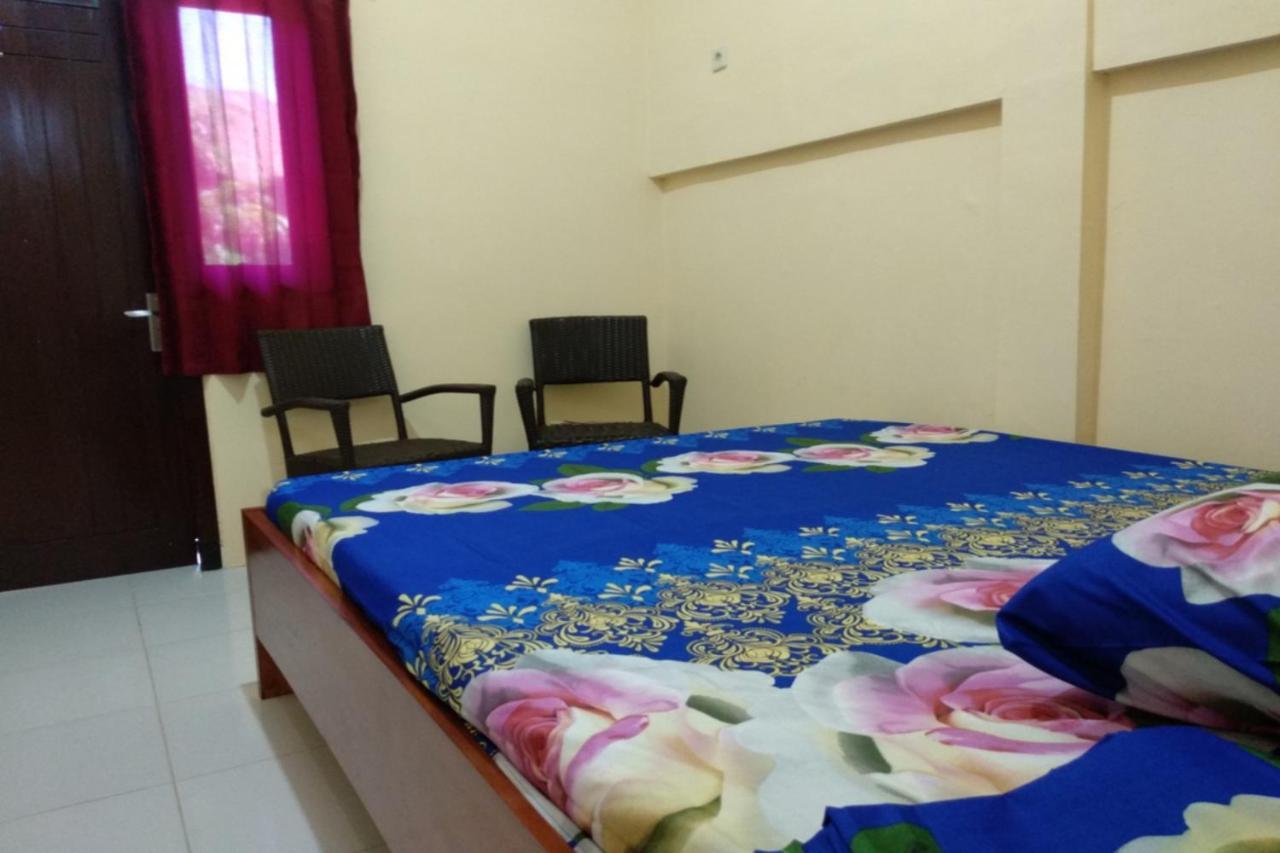 Kelapa Gading Homestay Syariah Redpartner Banyuwangi  Ngoại thất bức ảnh