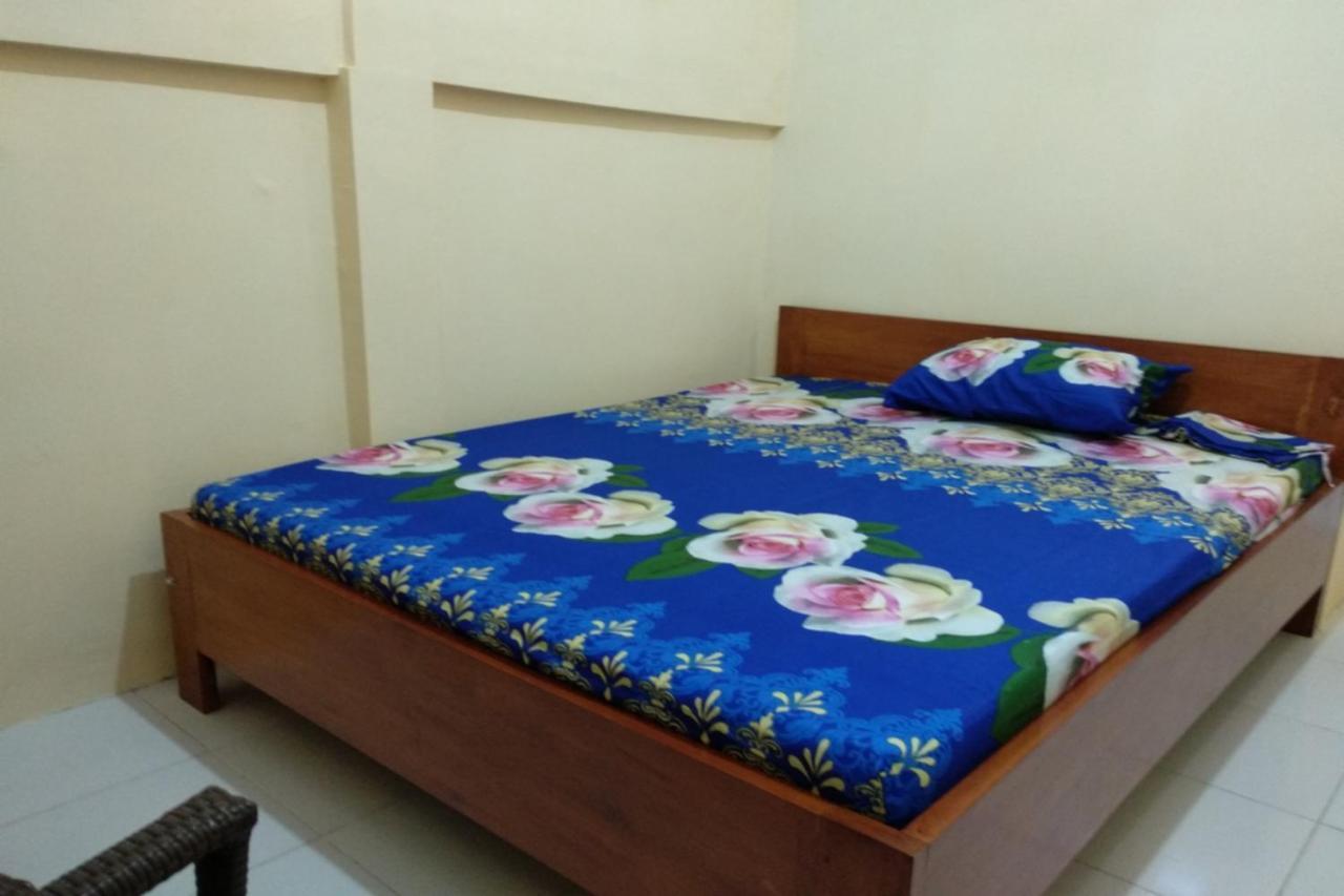 Kelapa Gading Homestay Syariah Redpartner Banyuwangi  Ngoại thất bức ảnh