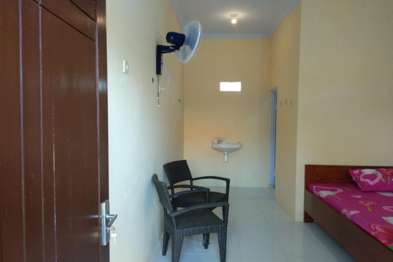 Kelapa Gading Homestay Syariah Redpartner Banyuwangi  Ngoại thất bức ảnh